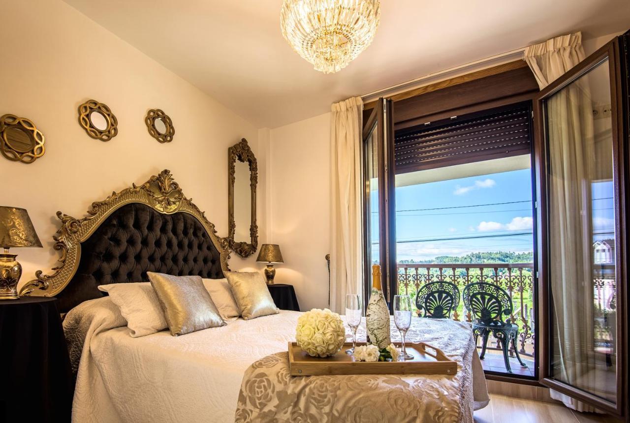 カルダス・デ・レイス Casa Victoria Garden Con Jacuzzi Y Piscinaヴィラ エクステリア 写真
