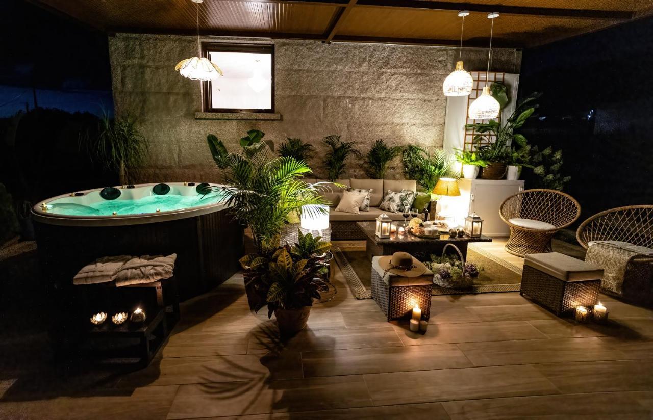 カルダス・デ・レイス Casa Victoria Garden Con Jacuzzi Y Piscinaヴィラ エクステリア 写真